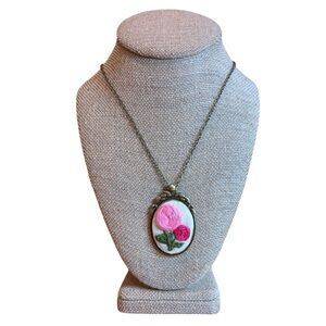 Embroidered Pink Floral Pendant Necklace